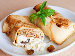 Блинчики с творогом и изюмом домашние